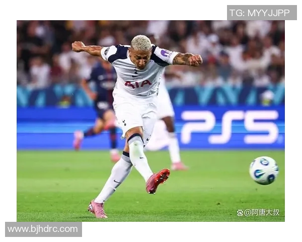 明星足球盛宴：聚焦球场上的璀璨星光与激情对决